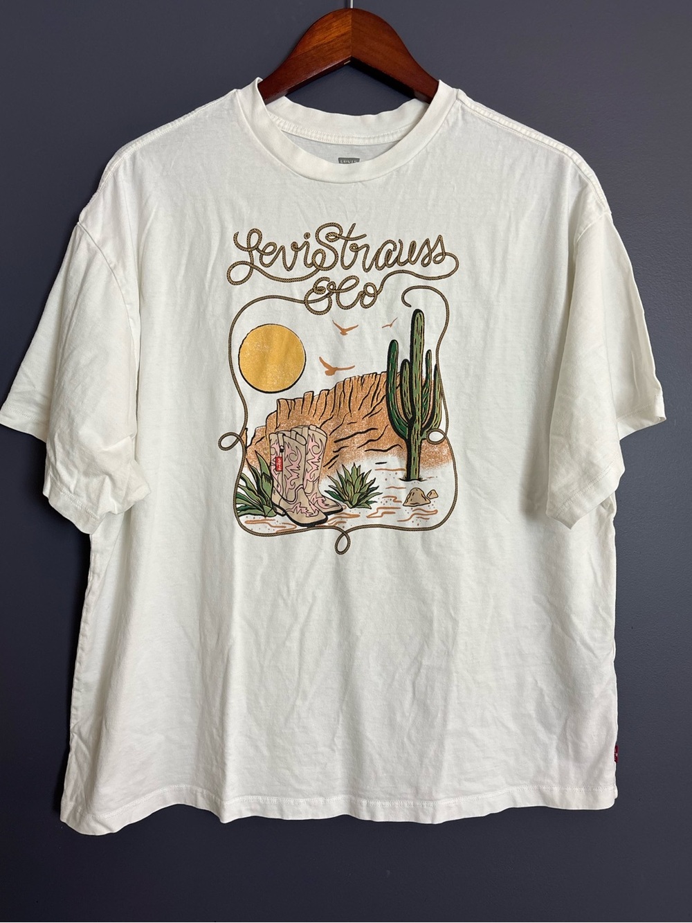 Levi's Desert Scene Graphic T-shirt Short Sleeve White Large Cowboy Western